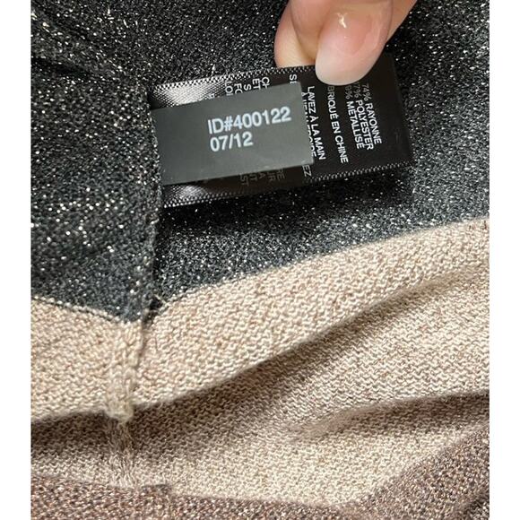 Express Women’s Medium Metallic Stripe Knit Top Scoop Neck Button Back Glitter - Picture 9 of 10